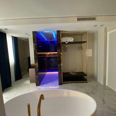 Bed and Breakfast REDAVID Dimora di Charme Bari Esterno foto