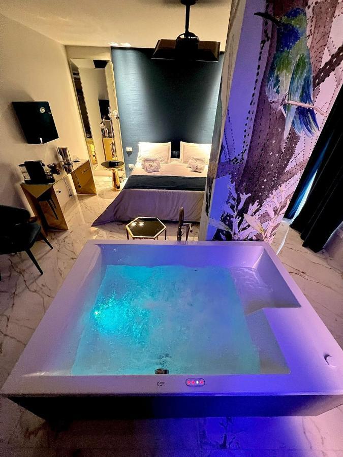 Bed and Breakfast REDAVID Dimora di Charme Bari Esterno foto